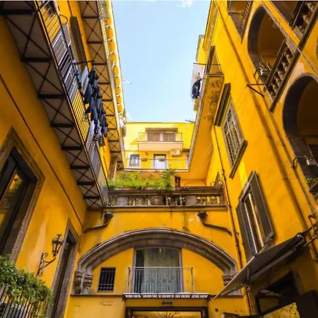 Appartamentino San Gregorio Armeno&Rooms-3